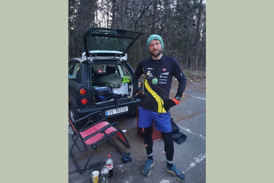 Jon Asphjell fra Romerike Ultraløperklubb ble Last man standing. 35 runder ble fasiten i den 6,7 km lange løypen. (Foto fra Facebook). Jon Asphjell fra Romerike Ultraløperklubb ble Last man standing. 35 runder ble fasiten i den 6,7 km lange løypen. (Foto fra Facebook).