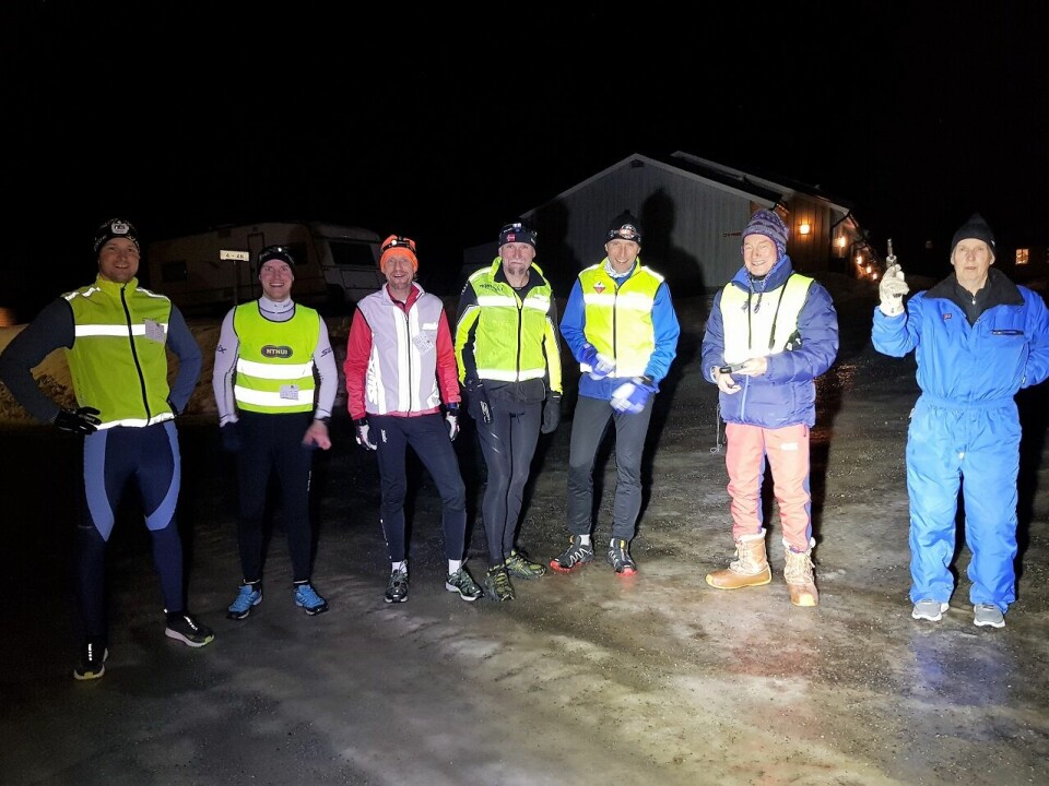 Den harde kjerne bestående av (fra venstre) Espen Storslett, Svein Christian Wedum, Kjell Vegard Opheim, Bjarte Holm og Jon-Anders Bordal er klare til å bli startet av Einar Behrns og Werner Kahdemann. (Foto: Stein Arne Negård) Den harde kjerne bestående av (fra venstre) Espen Storslett, Svein Christian Wedum, Kjell Vegard Opheim, Bjarte Holm og Jon-Anders Bordal er klare til å bli startet av Einar Behrns og Werner Kahdemann. (Foto: Stein Arne Negård)