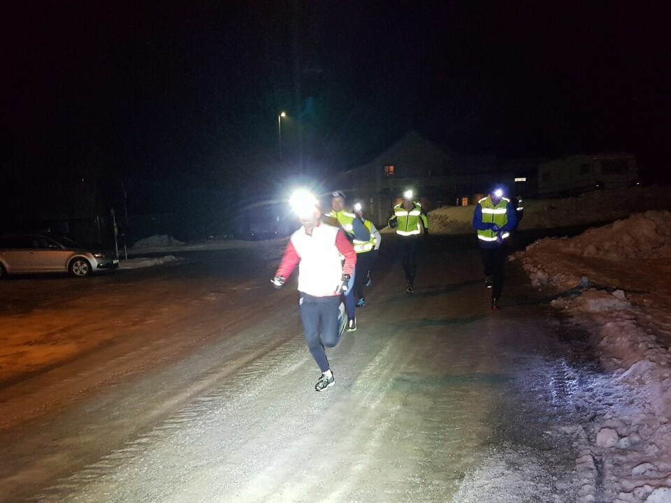 Snøkuten med 51 deltakere på isføre Kjell Vegard Opheimn i tet.jpg