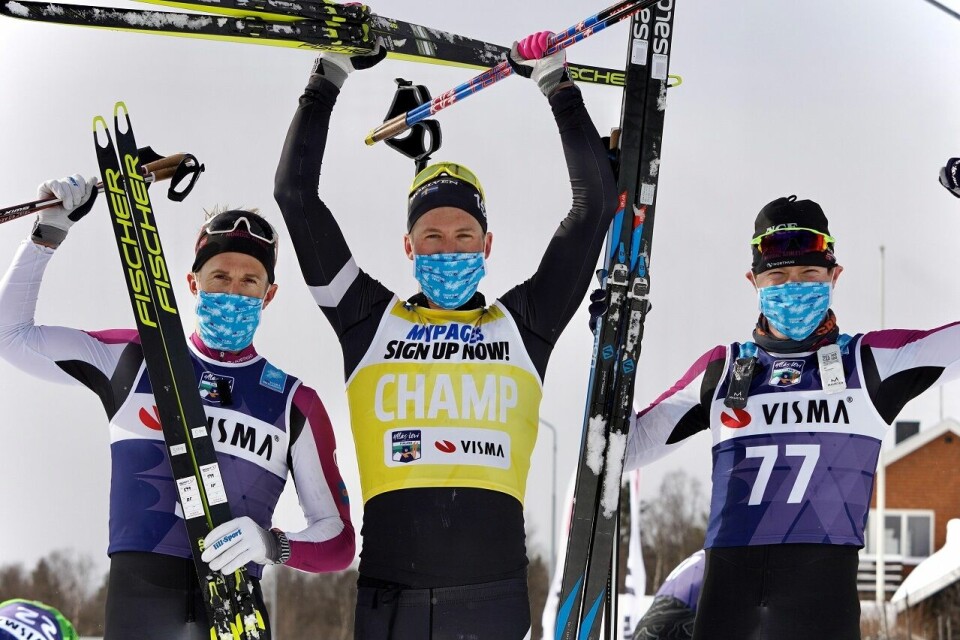 Emil Persson og Lina Korsgren vant Tåssåsen Criterium Topp tre menn.jpg
