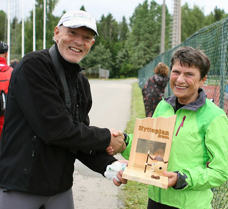 Våt og kald Nordmarka Skogsmaraton Hytteplank_Vera_Nystad_IMG_2109