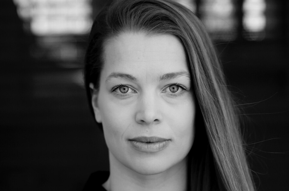 Rebecca Wexelsen er ute med en ny roman, som i stor grad handler om hvorfor hovedpersonen, som også heter Rebecca, løper. (Foto: Tiden forlag) Rebecca Wexelsen er ute med en ny roman, som i stor grad handler om hvorfor hovedpersonen, som også heter Rebecca, løper. (Foto: Tiden forlag)