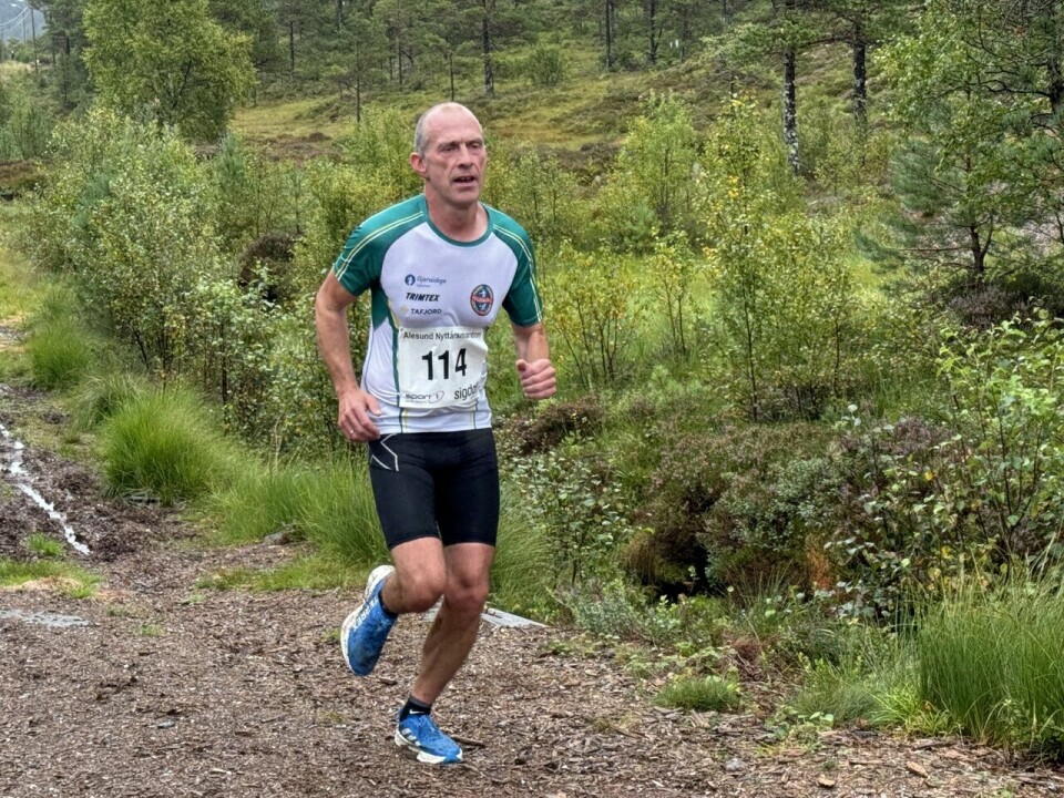 62 løpere fullførte Emblemsfjellet Opp i regnvær 7,5km_Frode_Mauren
