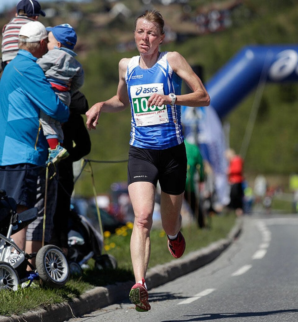 Alle tiders drømmeforhold for Det Norske Fjellmaraton Merete_Engesboe_mot_maal_F6C5079.jpg