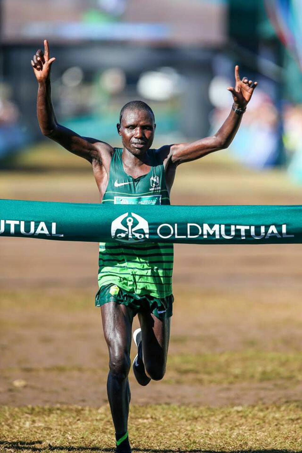 8 norske deltok i Two Oceans Marathon i Sør-Afrika Two_Oceans_Marathon_herrevinner_Justin_Kemboi.jpg