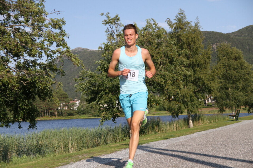 Kristoffer Tollås satte løyperekord på 10 km i Ålesund Sommerkarusell 5km_Andreas_Vangsnes