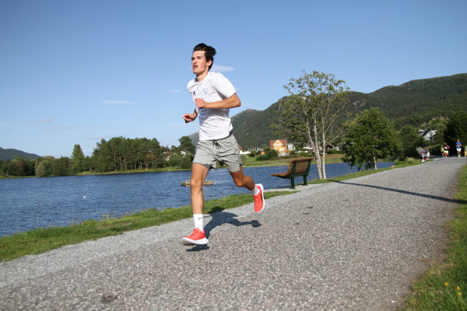 Kristoffer Tollås satte løyperekord på 10 km i Ålesund Sommerkarusell 10km_Olav_Gjedrum_Lund