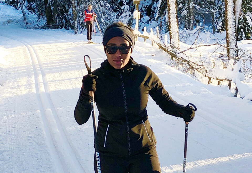 Norsk-somaliske Shurika Hansen jobber som journalist i Resett og er aktuell med boka «Min kamp for frihet». Sjøl om hun ikke er født med ski på beina, så betyr det mye for henne å være i bevegelse i naturen. (Foto: privat) Norsk-somaliske Shurika Hansen jobber som journalist i Resett og er aktuell med boka «Min kamp for frihet». Sjøl om hun ikke er født med ski på beina, så betyr det mye for henne å være i bevegelse i naturen. (Foto: privat)