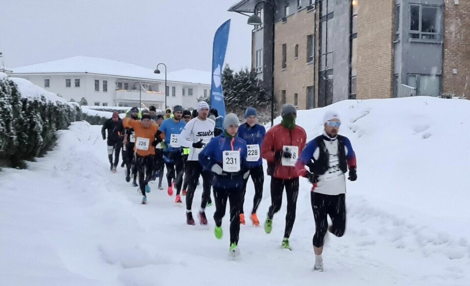 151 løpere fullførte Nyttårsmaraton på vanskelig føre Maraton_start