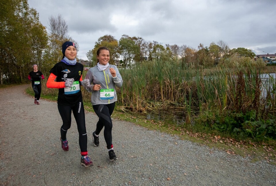 40 av 96 deltagere løp alle 12 rundene (80 km) i Stavanger Backyard Ultra Linnea.jpg