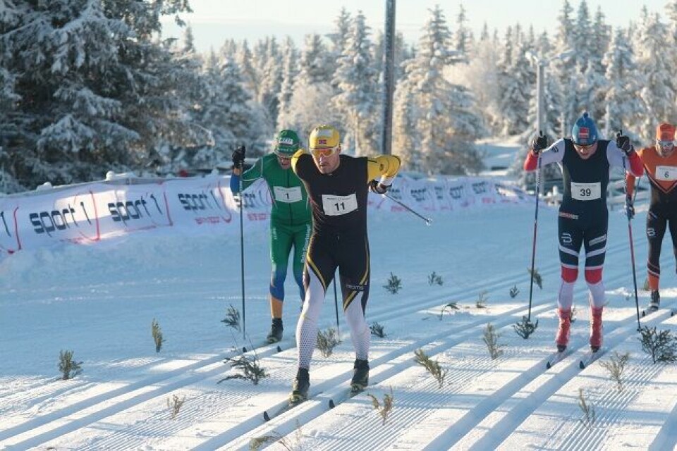 Andreas Nygaard og Ragnhild Haga på topp i Romjulsrennet Spurt_forfra.jpg