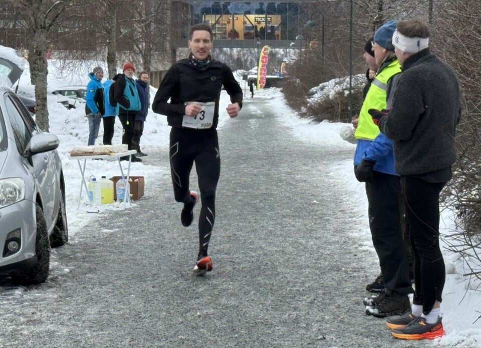 151 løpere fullførte Nyttårsmaraton på vanskelig føre Halv_Erik_Henriksen
