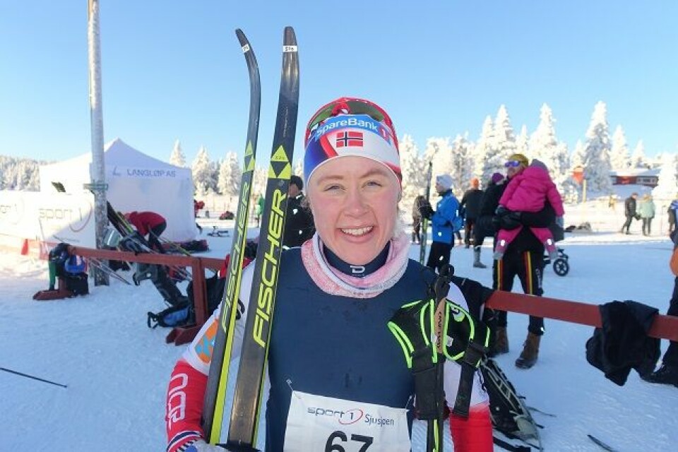Andreas Nygaard og Ragnhild Haga på topp i Romjulsrennet Ragnhild_haga_etter_maal.jpg