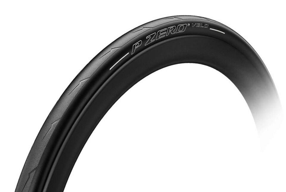 Pirelli P Zero Velo er designet for å gi den beste kombinasjonen av ulike egenskaper man ønsker fra et sykkeldekk. (Foto: produsenten) Pirelli P Zero Velo er designet for å gi den beste kombinasjonen av ulike egenskaper man ønsker fra et sykkeldekk. (Foto: produsenten)