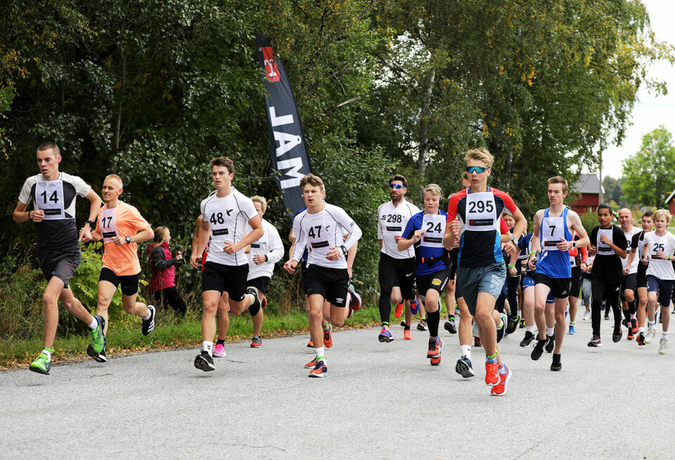 Starten har gått, og Bård Gunnar Brun (14) har allerede sikra seg en framskutt posisjon. (Foto: Bjørn Hytjanstorp) Starten har gått, og Bård Gunnar Brun (14) har allerede sikra seg en framskutt posisjon. (Foto: Bjørn Hytjanstorp)