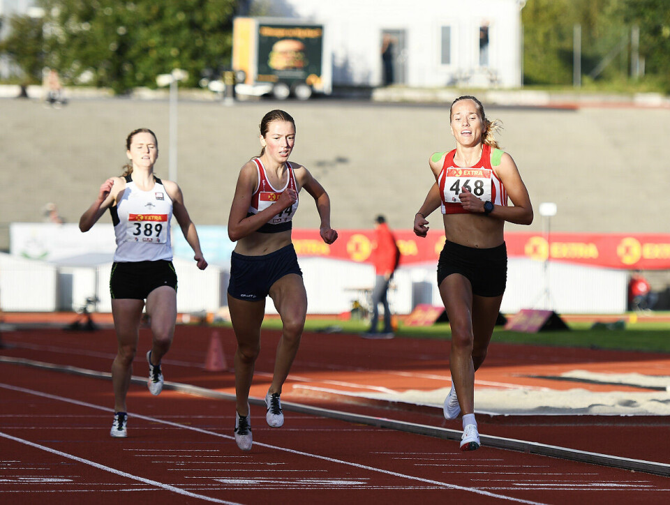 Andrea Modin Engesæth var helt overlegen på 3000 meter hinder hinder-kvinner-solvkampen-maalgang_50D1633.jpg