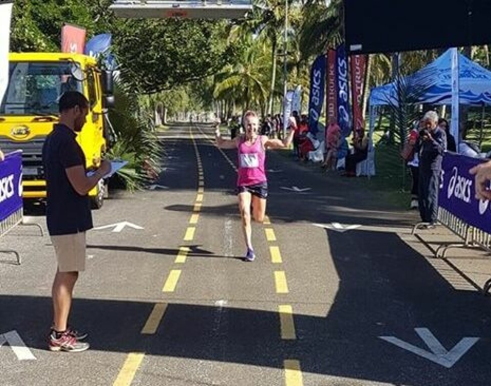 Therese Falk med verdens raskeste 10 maraton på 10 dager Therse innspurt_dag10_foto_MajaBastian.jpg