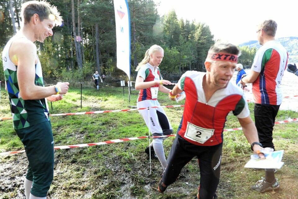 Familielaget Tonjer Fingarsen vant Ringreven i Moskogen Kenneth Bilstad ut på siste etappe, Håvard Lucasen rett bak.jpg
