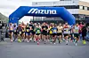 Fra starten på maratondistansen kl 20:30. (Foto: arrangøren)