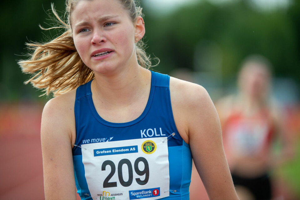 UM 2020: Ingeborg Østgård (J17) og Ole Jakob Høsteland Solbu (G17) vant 800 meter J17_800m_Heat2_Johanna Ågesen Tofte (209)_Mål_DSC0104.jpg