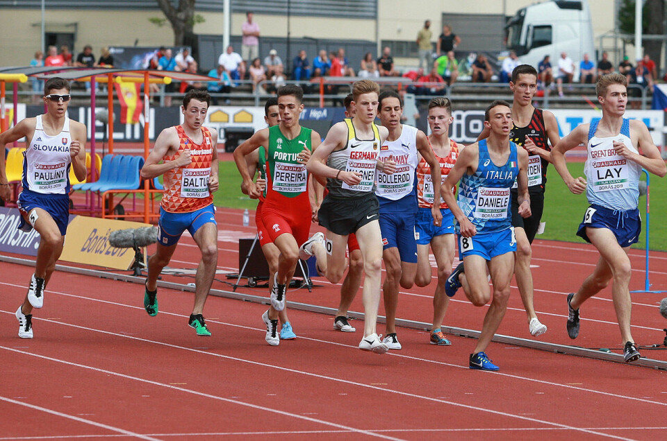 EM-U20: Klabb og babb på 1500 m - både Bollerød og Vangsnes slått ut 1500m_gutter_heat1_Moa_Bolleroed_mister_posisjon_AZ3T4341.jpg