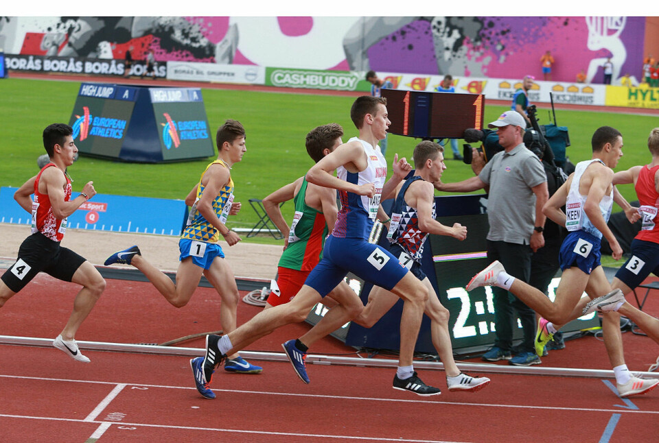 EM-U20: Klabb og babb på 1500 m - både Bollerød og Vangsnes slått ut 1500m_Andreas_Vangsnes_avansere_i_svingen_1280_AZ3T4529.jpg