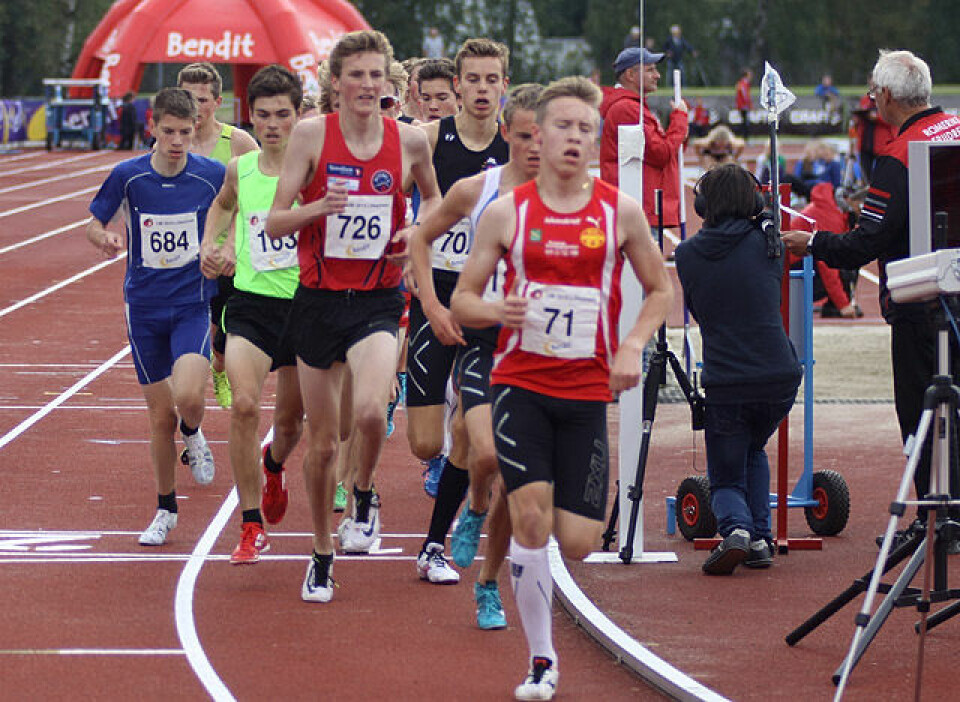 UM 2015 - Jakob Ingebrigtsen med verdensrekord på 2000 m UM2K_G15_feltet3.jpg