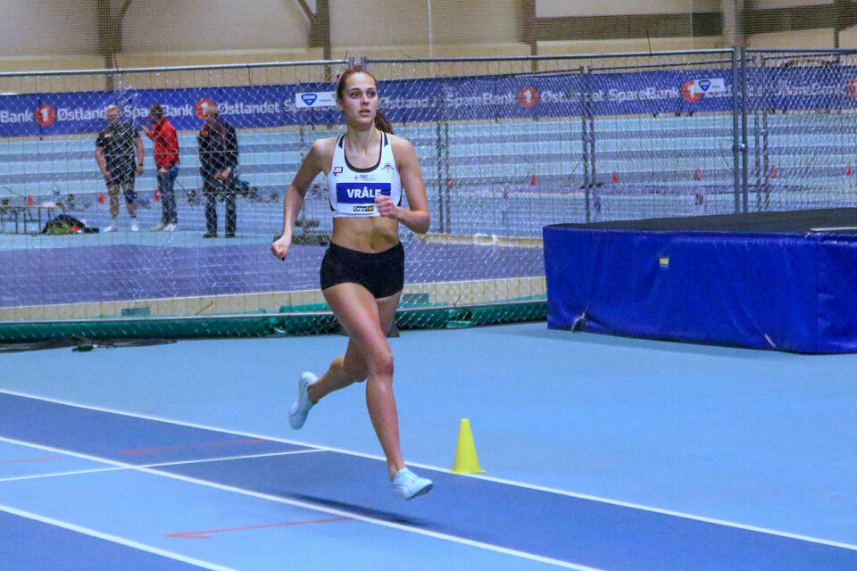 Hedda Hynne tok et suverent NM-gull på 800 m 3J6A5099.jpg