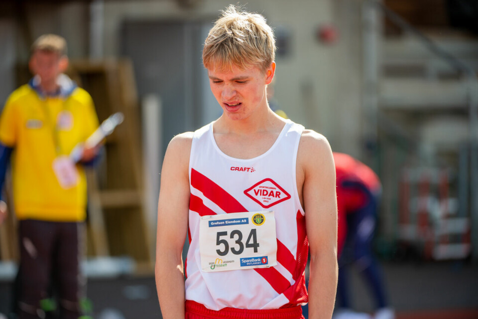UM 2020: Ingeborg Østgård (J17) og Ole Jakob Høsteland Solbu (G17) vant 800 meter G17_800m_Heat1_Gard Smevik Tørum (534)_DSC0108.jpg
