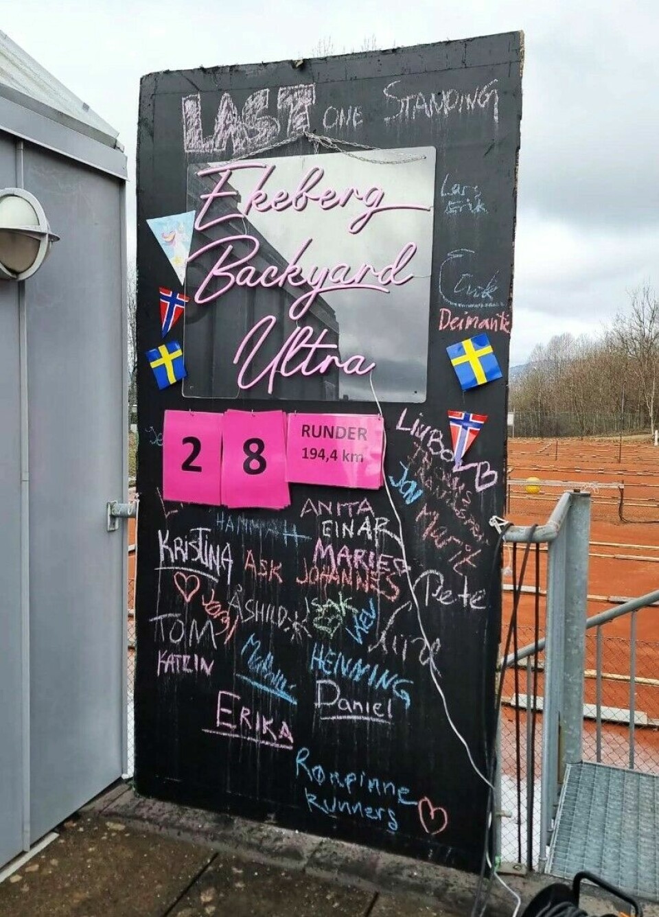 Eivind Svellingen ble Last One Standing på Ekeberg etter 30 timer Selfievegg - foto Jannicke Engen.jpg