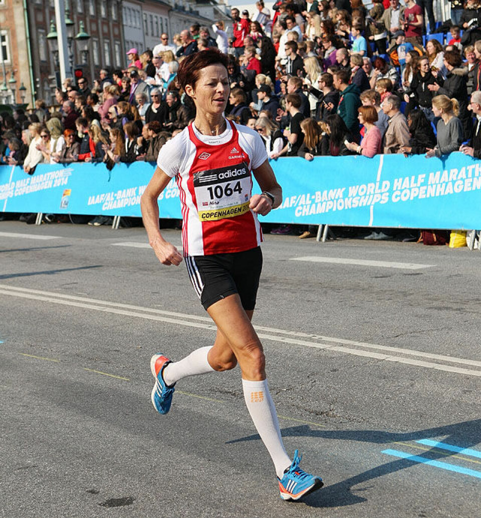 Mange gode norske tider i VM i halvmaraton i København Nina_Wavik_Ytterstad_spurt_A20G3634