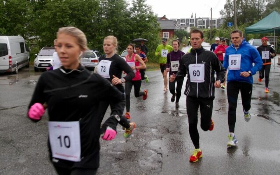 Andreas Vangsnes og Amanda Tenfjord vant 5 km i Ålesund Start5