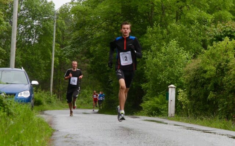Andreas Vangsnes og Amanda Tenfjord vant 5 km i Ålesund Andreas_Vangsnes_1km