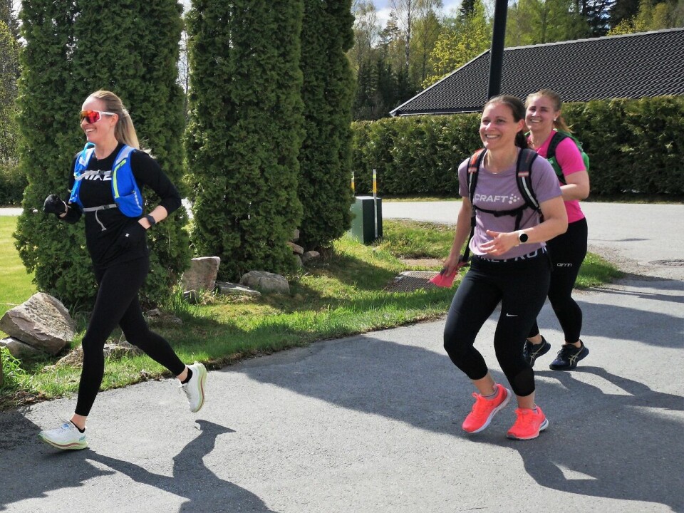 Fornøyde deltakere i Forest Runs urban edition i Elverum Blide jenter.jpg