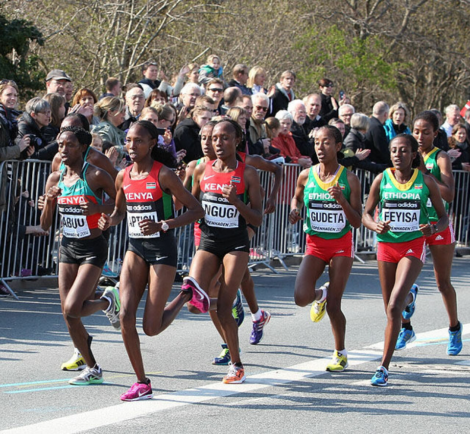 Mange gode norske tider i VM i halvmaraton i København Damer_tet_11km_A20G2936.jpg