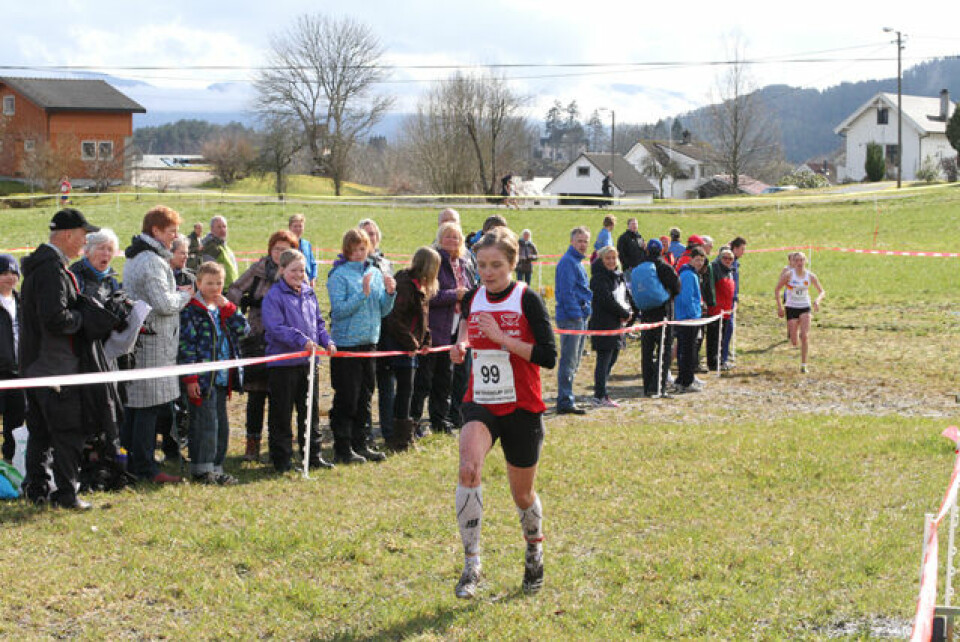 Praktfullt terreng-NM i Strandebarm.