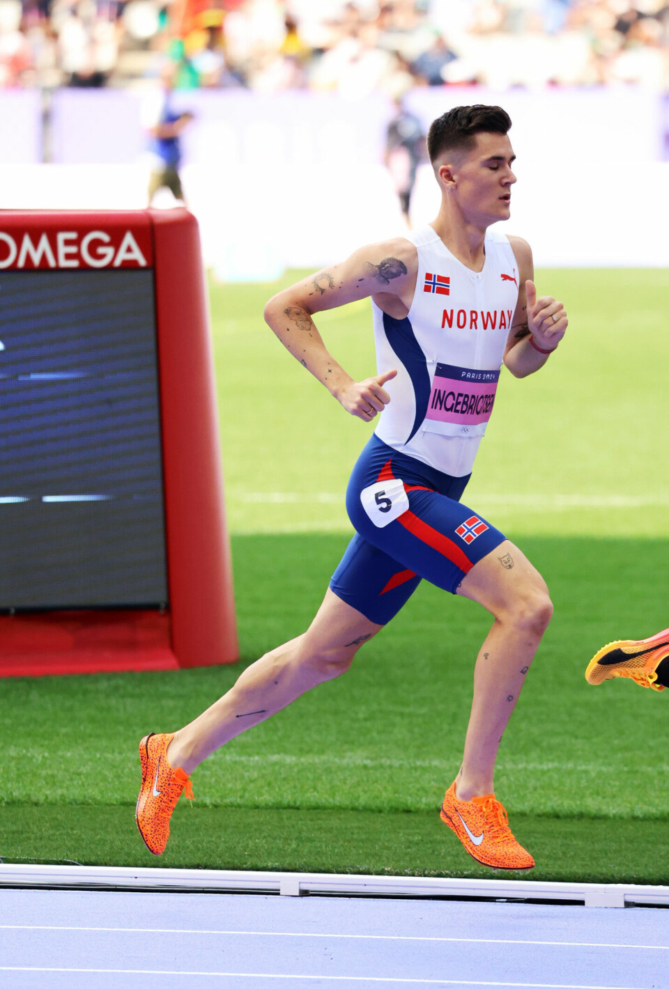 Nordås og Ingebrigtsen trygt videre til semifinalen på 1500 m i OL Jakob-Ingebrigtsen-bakerst.jpg