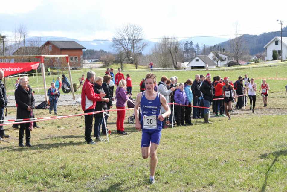 Praktfullt terreng-NM i Strandebarm.