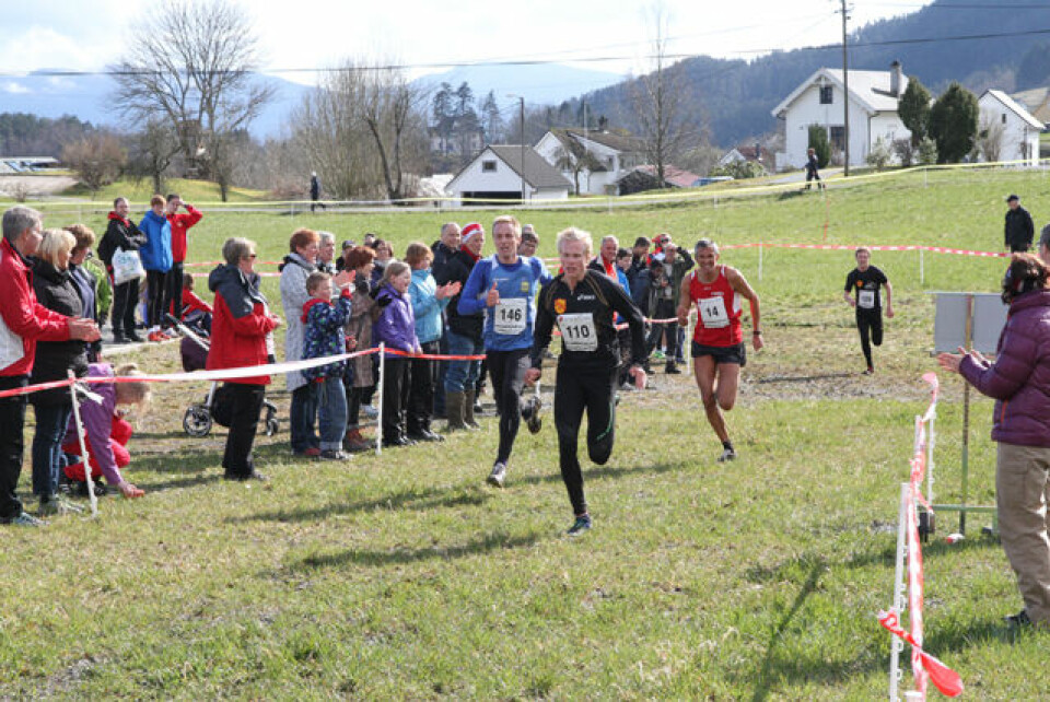 Praktfullt terreng-NM i Strandebarm.