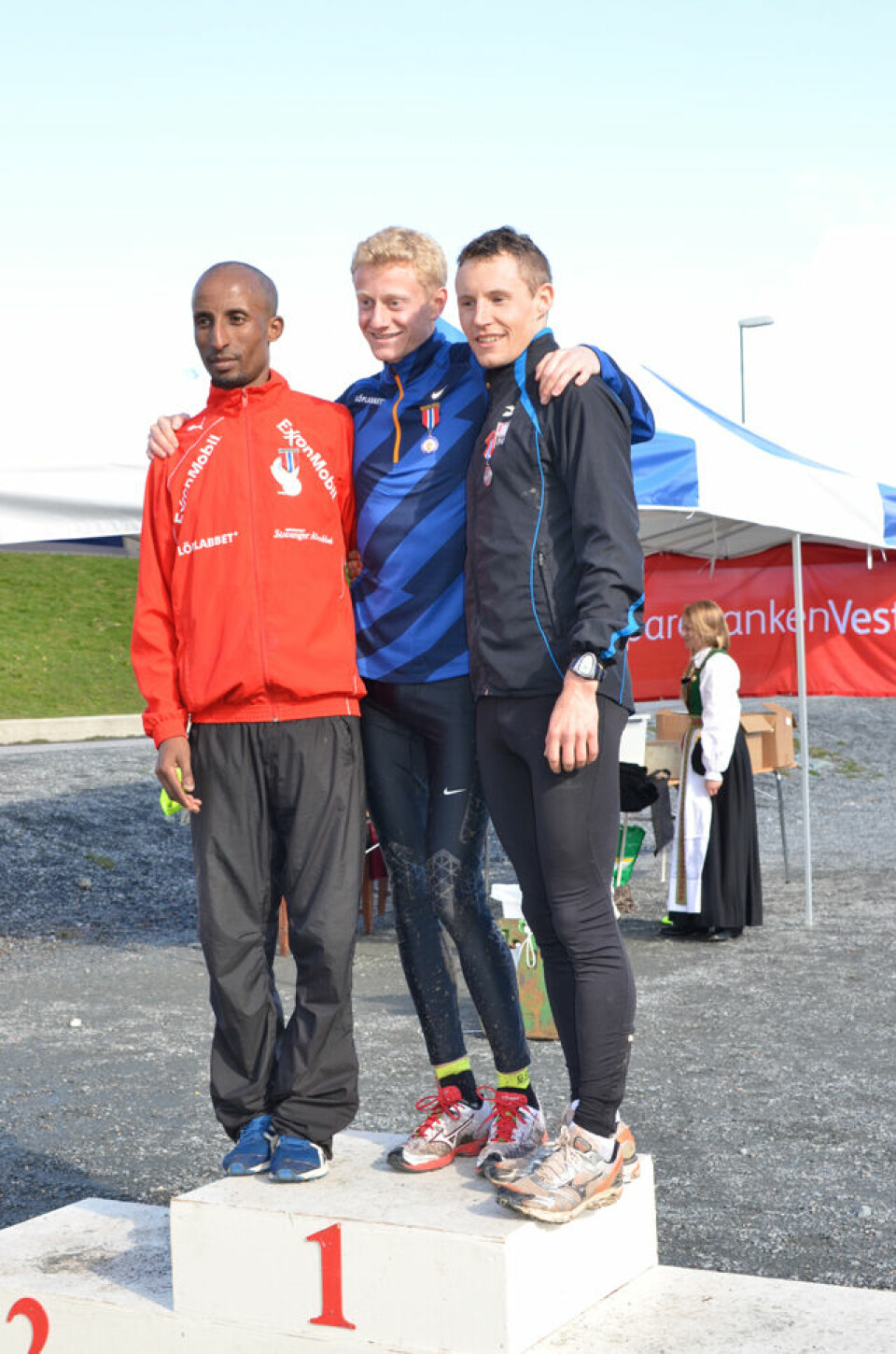 Praktfullt terreng-NM i Strandebarm.