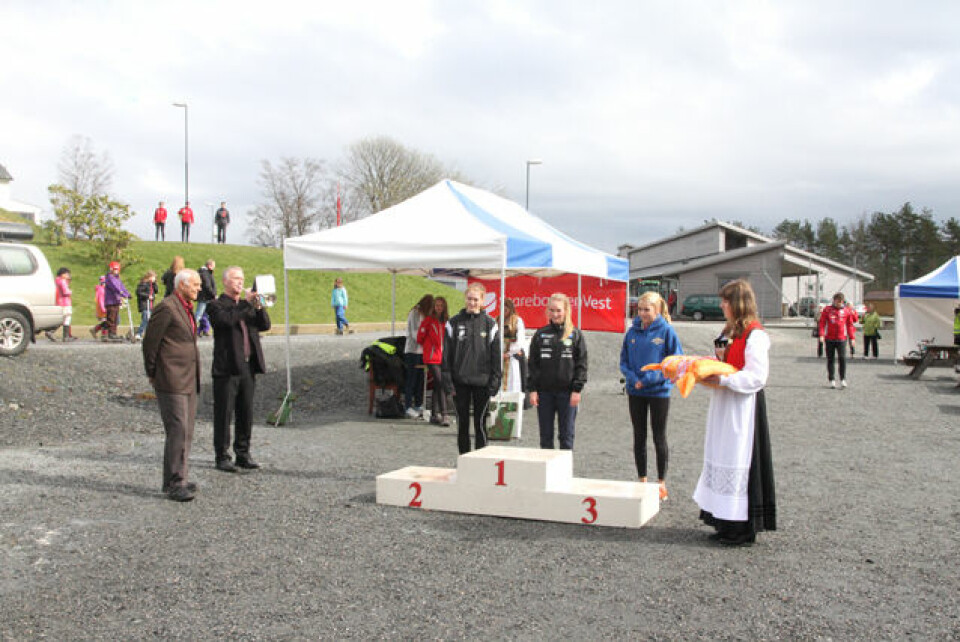 Praktfullt terreng-NM i Strandebarm.