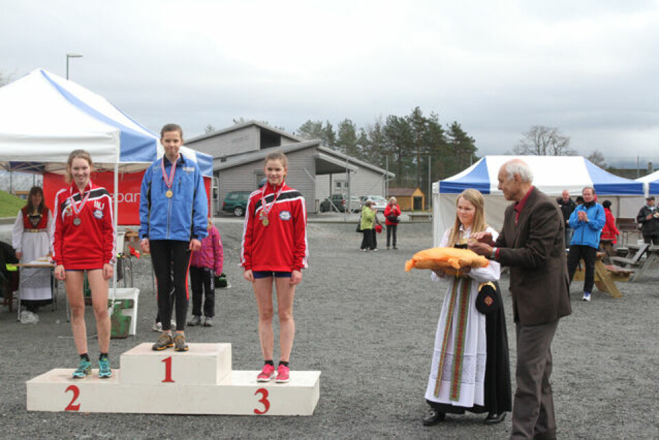 Praktfullt terreng-NM i Strandebarm.