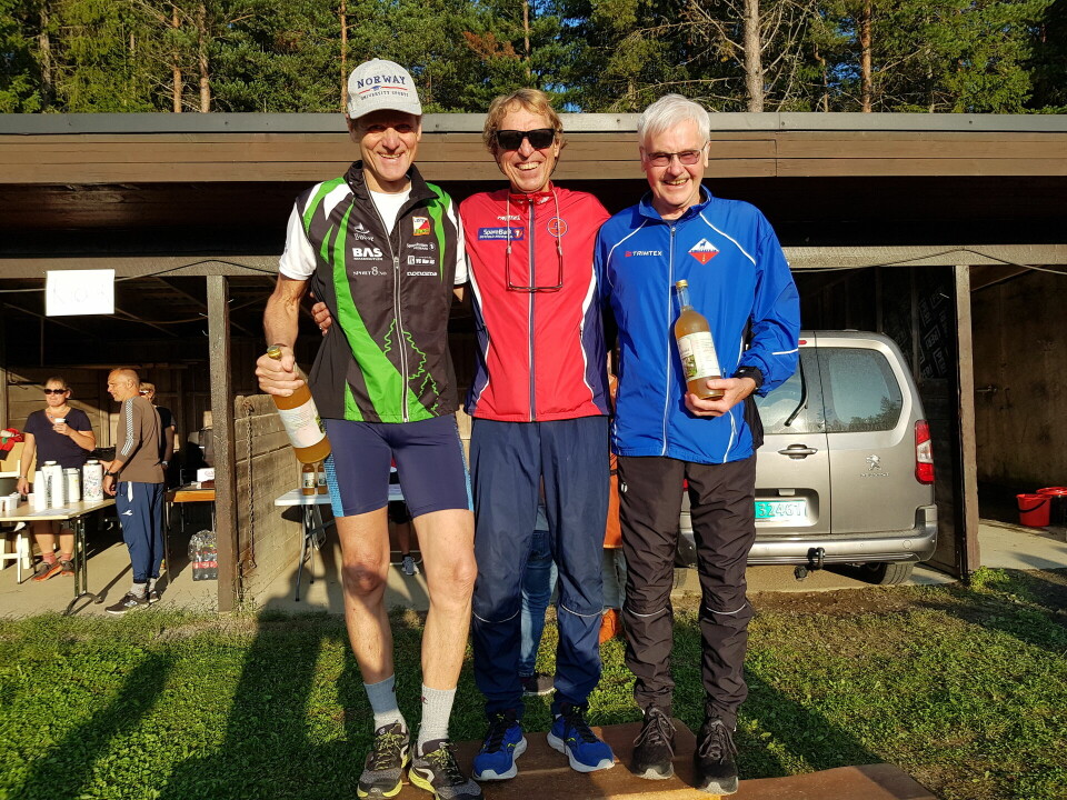 Veteranmesterskapet og Modum 2-dagers i orientering Seierpall H70 sprinten.jpg