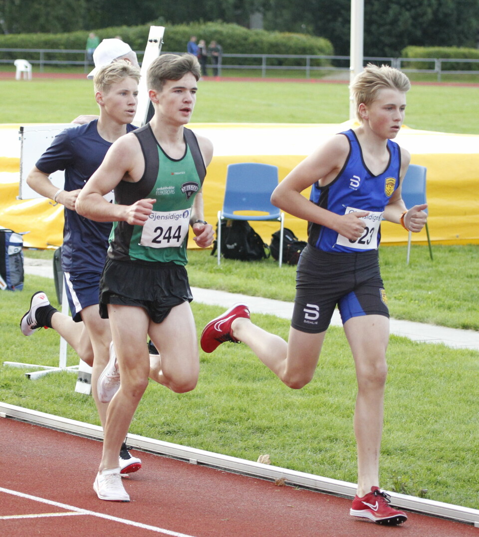 UM-gull til Åsmund Sunde Førde og Nahom Tesfalem Tewelde på 1500 m hinder 1500m Hinder G-15_H9F4048.jpg