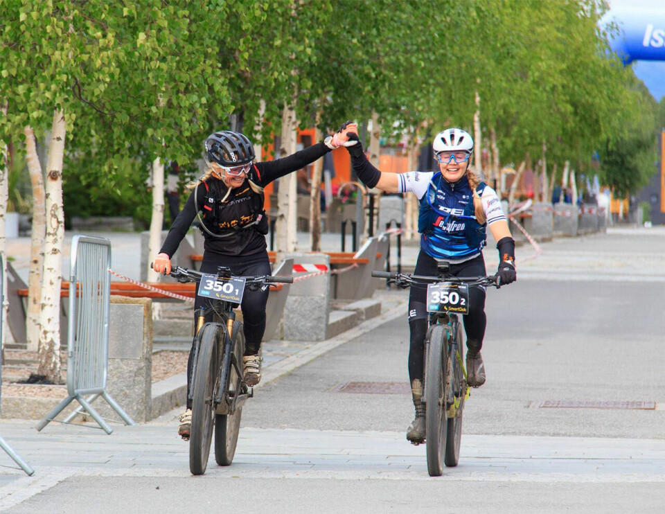 17 år gamle Noah ble historisk på Offroad Finnmark i dag Marita-Andreassen-og-Gunhild-Berntsen-foto-Jon-Vidar-Bull.jpg