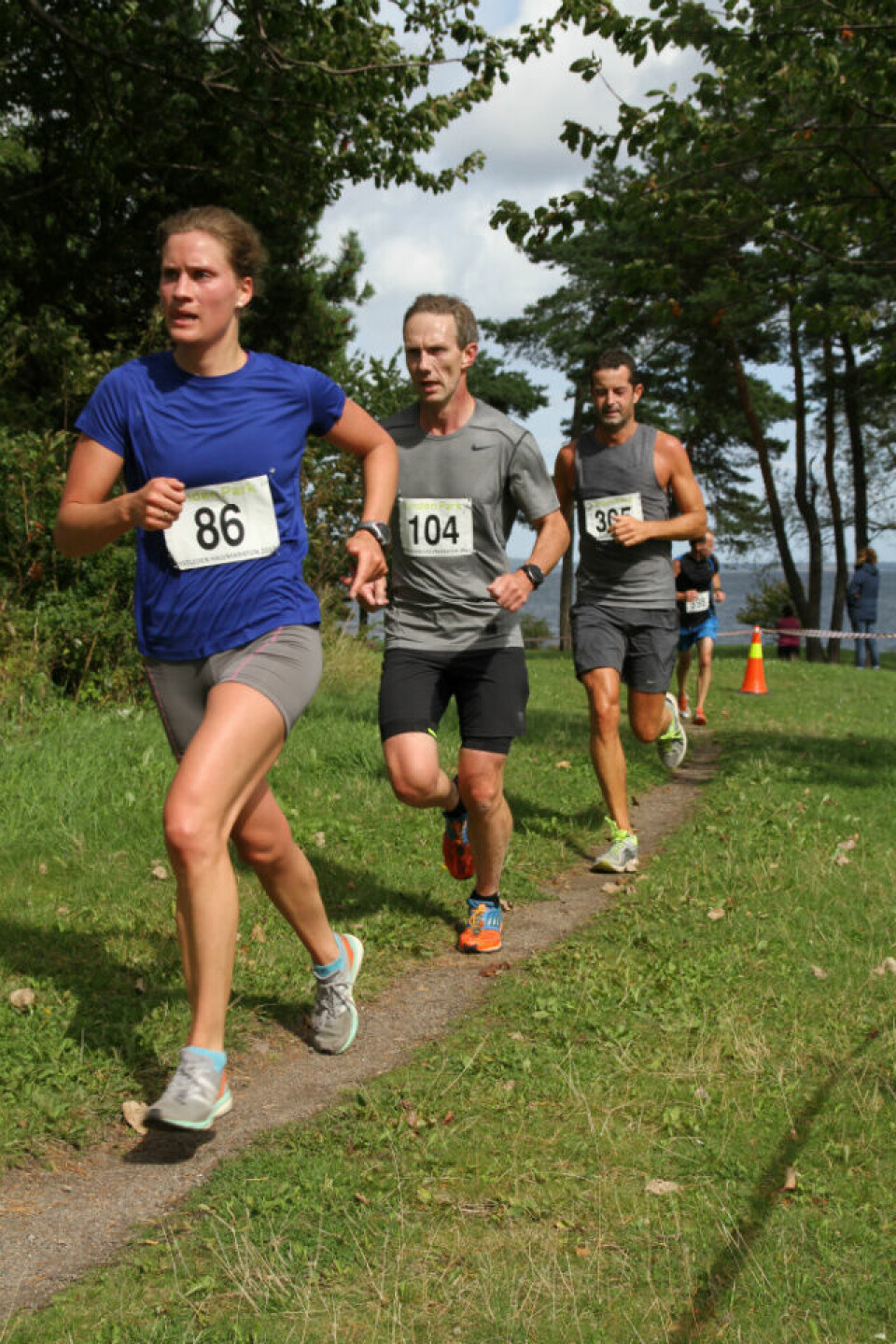 Solid ny løype- og deltagerrekord i Kystleden halvmaraton Ingrid_L_Fegri.jpg
