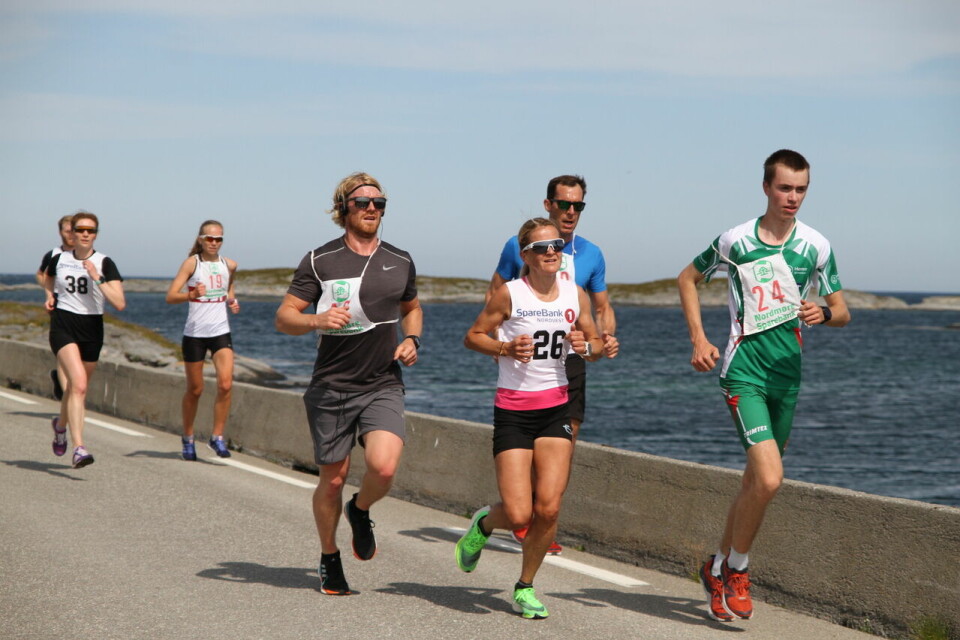 Ebrahim Abdulaziz vant Smøla halvmaraton på 1.08.36 10_Marianne_Standal