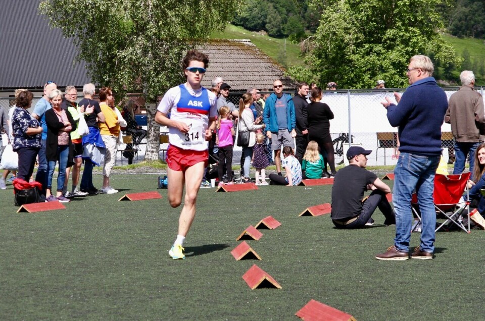 Rekorddeltaking i Jølster Maraton Ole_Lyngboe_2_5km