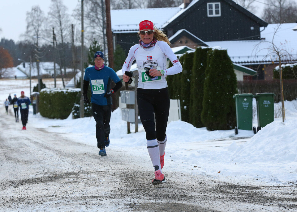 Dorte Foss løp 5 kilometer under dagens Lierløp. Den konkurranseglade Raufoss-dama holder god fart i hvert eneste løp hun deltar i. (Foto: Olav Engen. Arkivbilde fra Jessheim vintermaraton, 2016). Dorte Foss løp 5 kilometer under dagens Lierløp. Den konkurranseglade Raufoss-dama holder god fart i hvert eneste løp hun deltar i. (Foto: Olav Engen. Arkivbilde fra Jessheim vintermaraton, 2016).