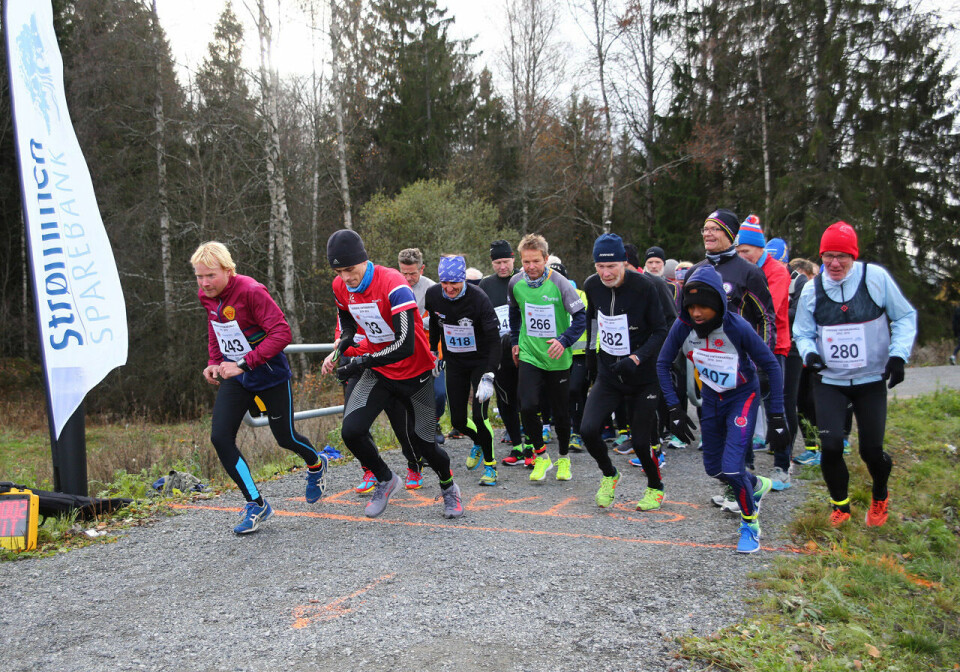 Dobbeltseier til OSI i Lørenskog halvmaraton Vinterkarusellen_2018_2019_Loerenskog_27_oktober_starten_5km.jpg